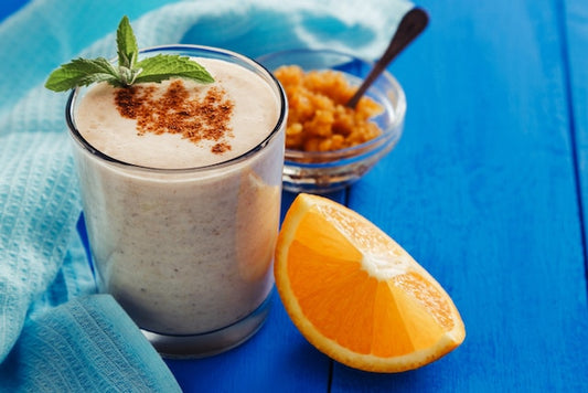 5 bebidas refrescantes para dormir bien en verano